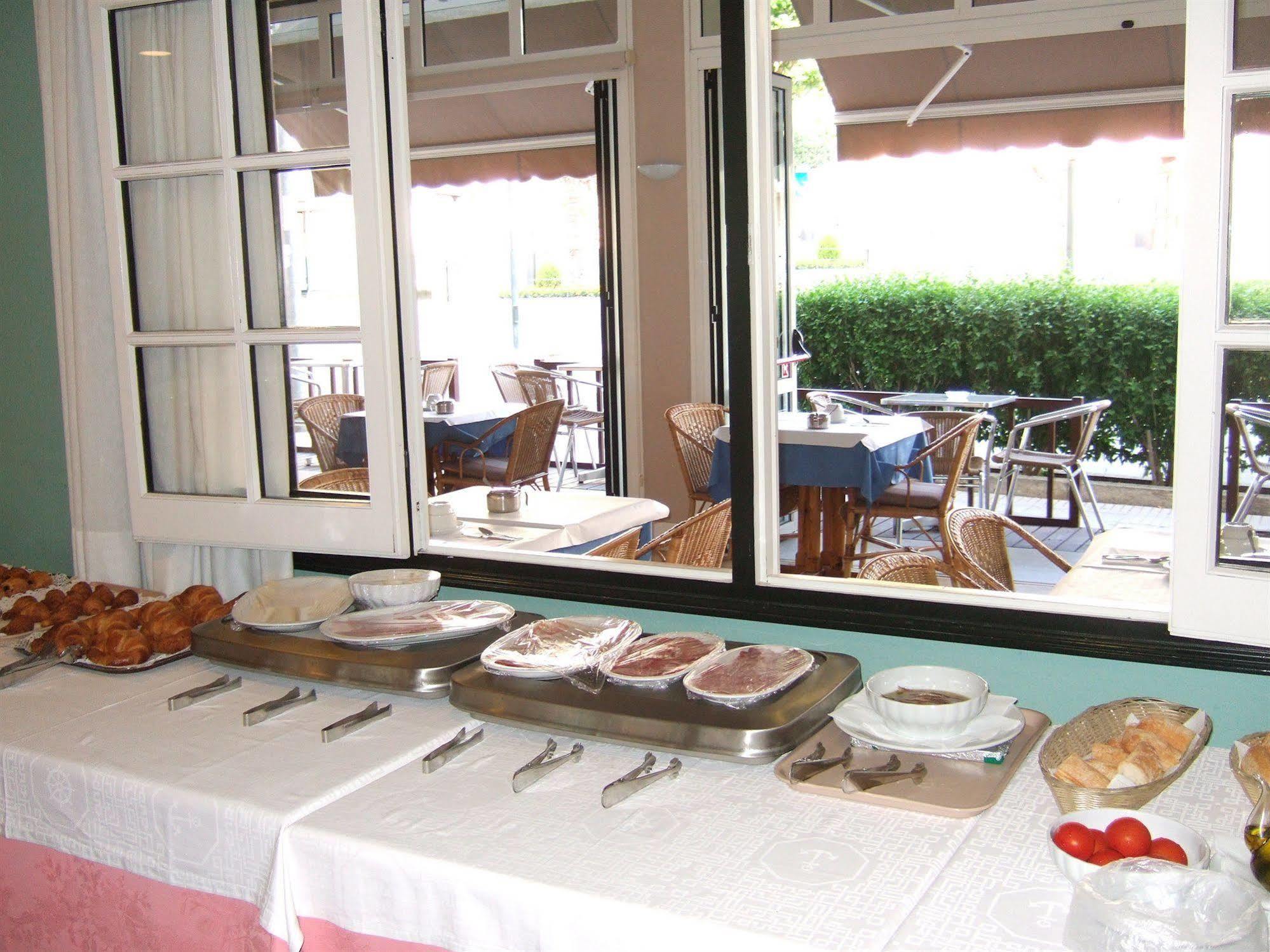 Hotel Catala *